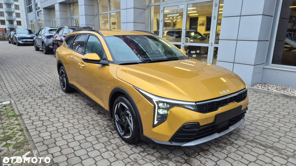 Kia K4