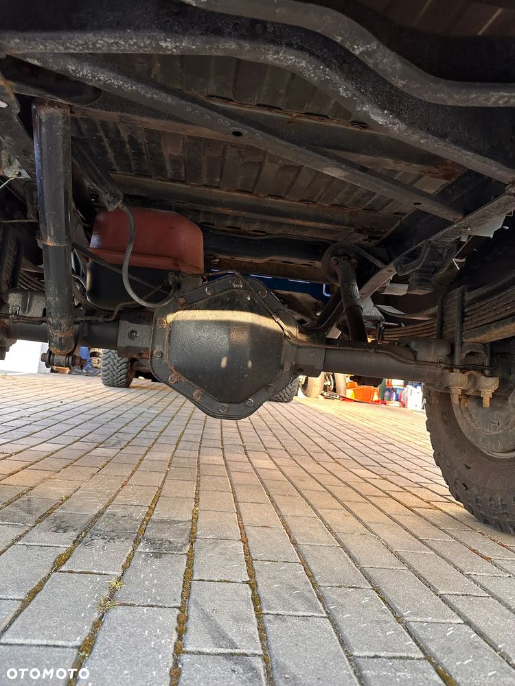 Chevrolet Silverado - 9