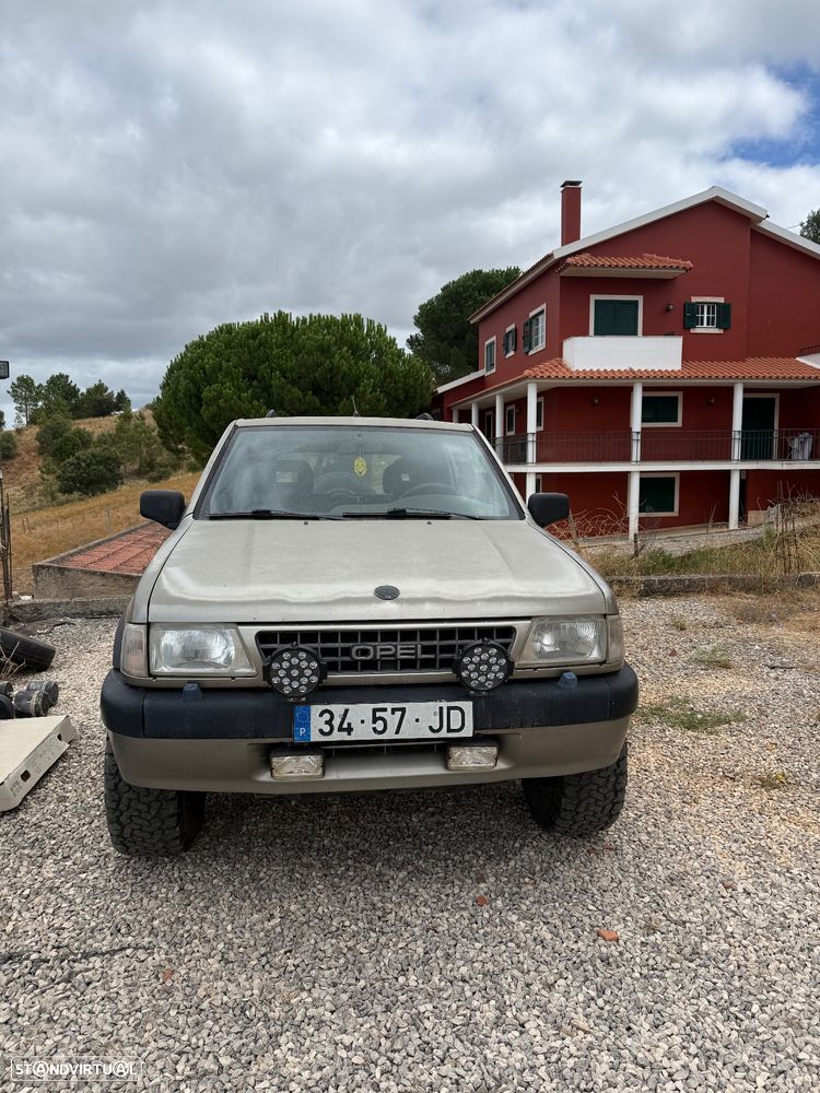 Opel Frontera - 1