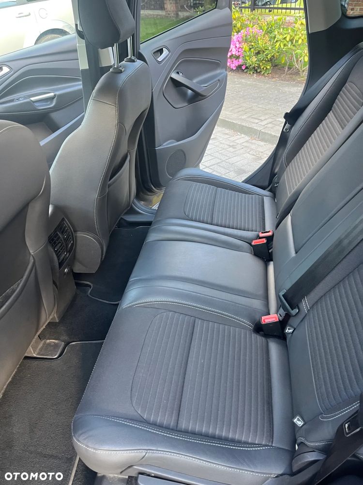 Ford Kuga 2.0 TDCi FWD Titanium - 12