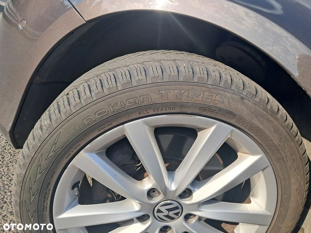 Volkswagen Passat 2.0 TDI 4Mot Highline - 25
