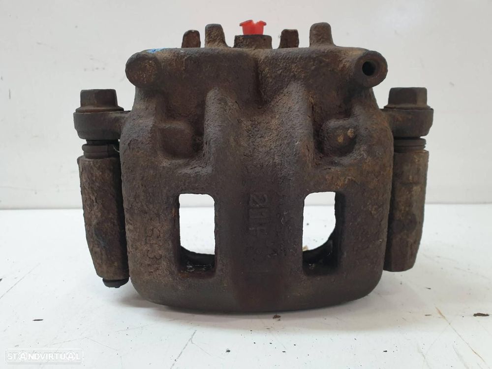 CALÍPER DE FREIO DIANTEIRO DIREITO MITSUBISHI MONTERO V60V70 - 1