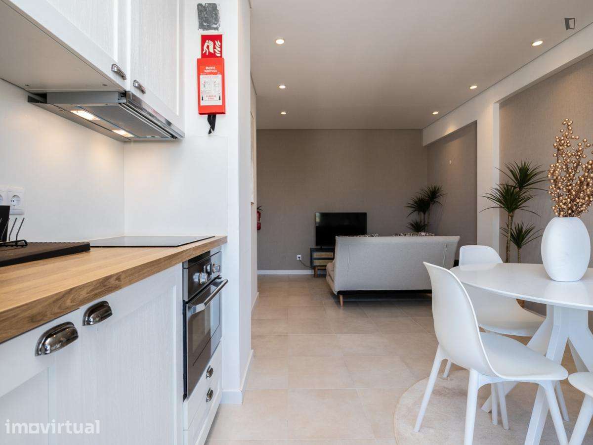 Apartamento com 1 quartos - localizado em Quarteira - Grande imagem: 3/32
