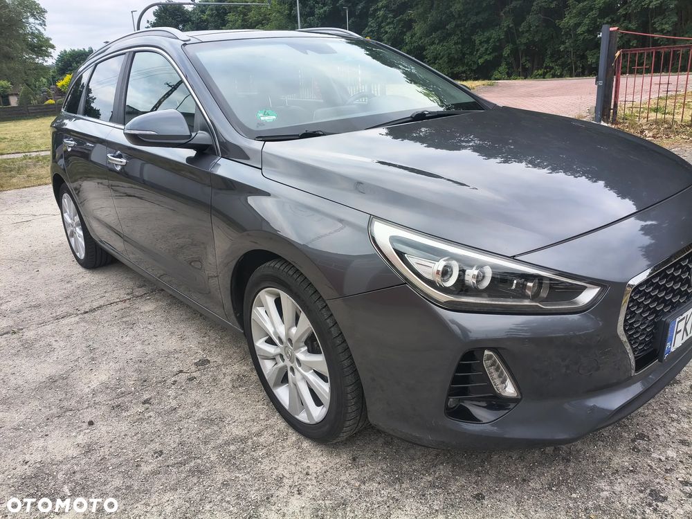 Hyundai i30 1.6 CRDI DCT Premium - 1