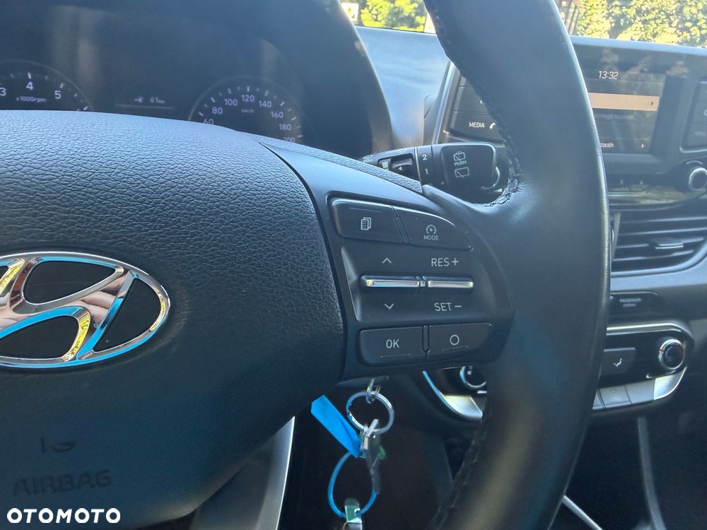 Hyundai i30 1.4 Classic + - 28