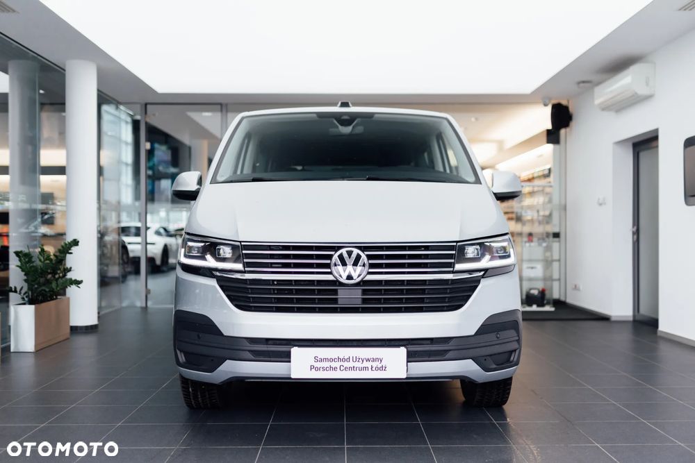 Volkswagen Caravelle - 9