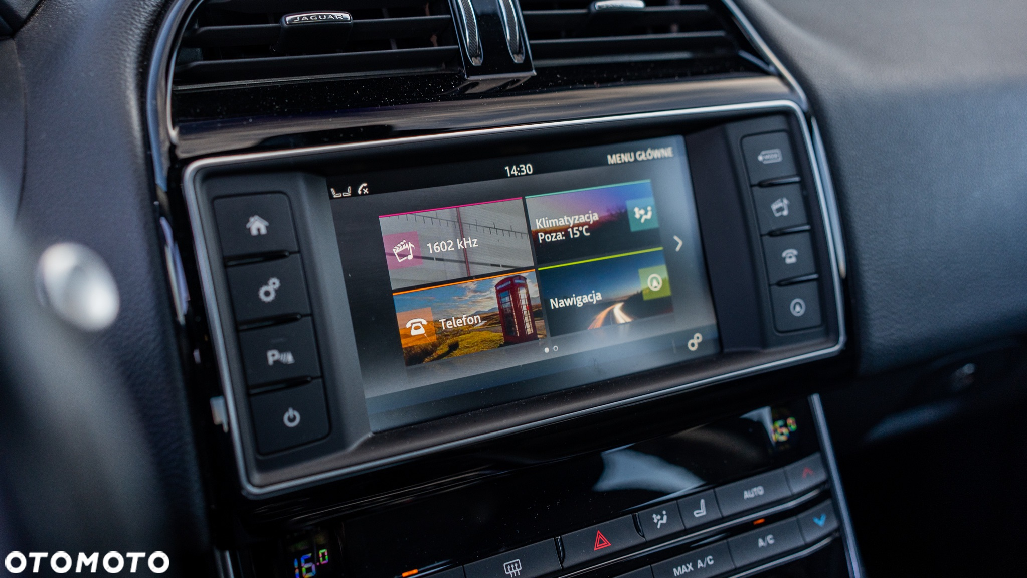 Jaguar XE 2.0 D Prestige - 13