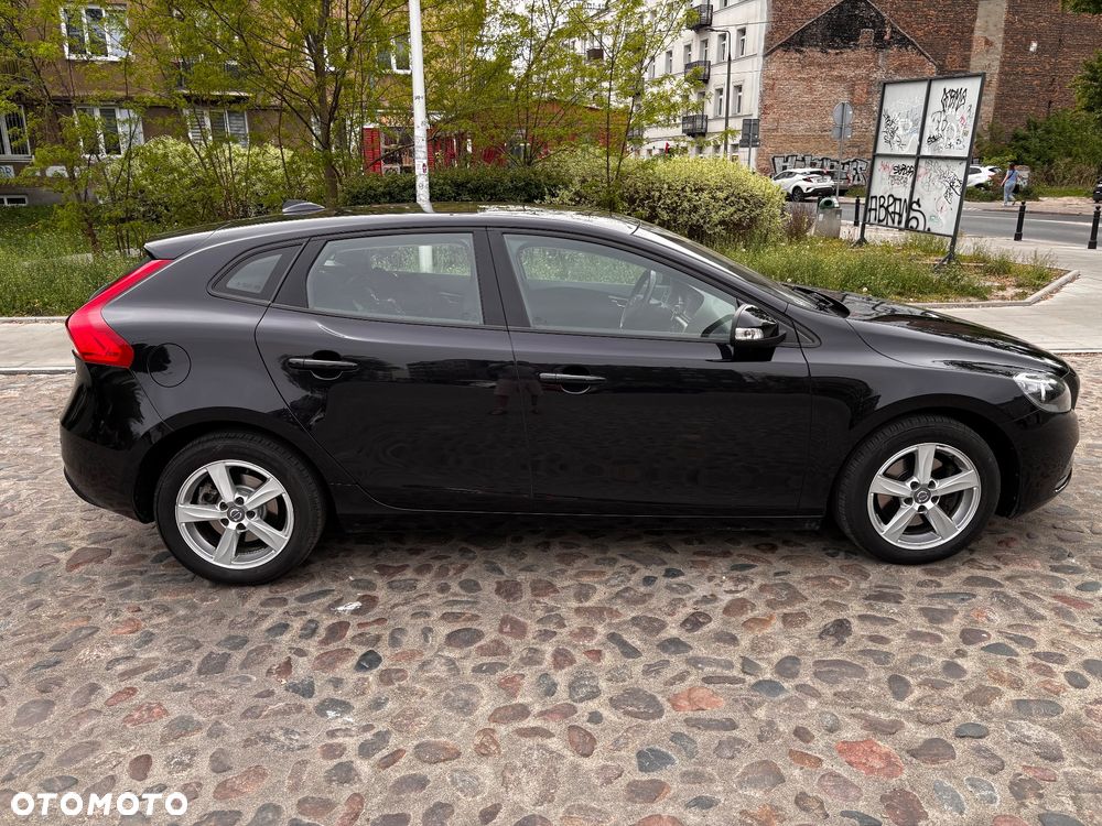 Volvo V40 D2 Kinetic - 2
