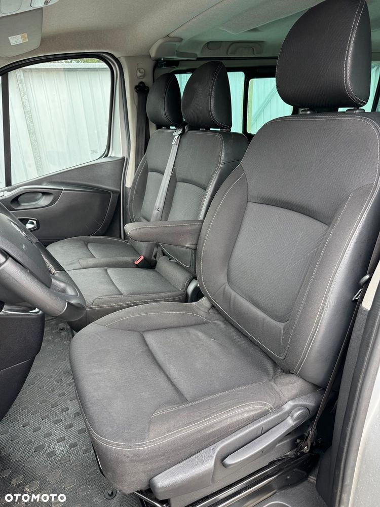 Renault Trafic Grand 2.0 dCi - 12