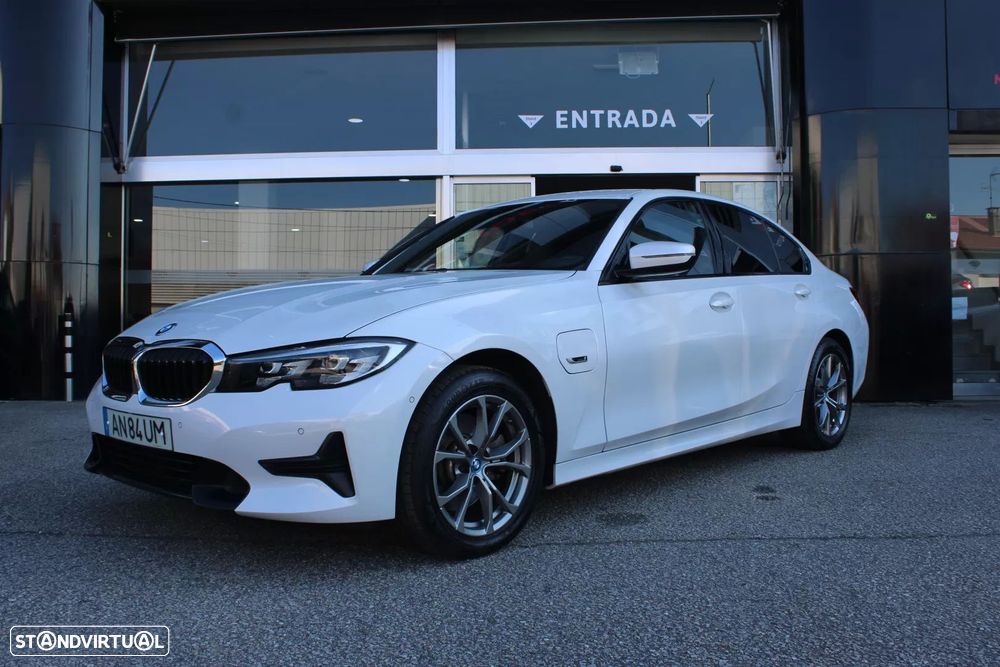 BMW 320 e Aut. Sport Line - 3