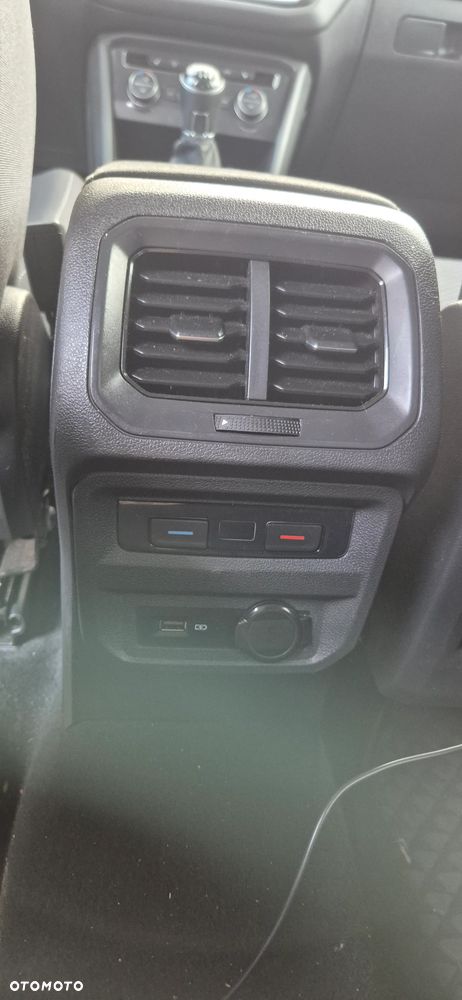 Volkswagen Tiguan - 36