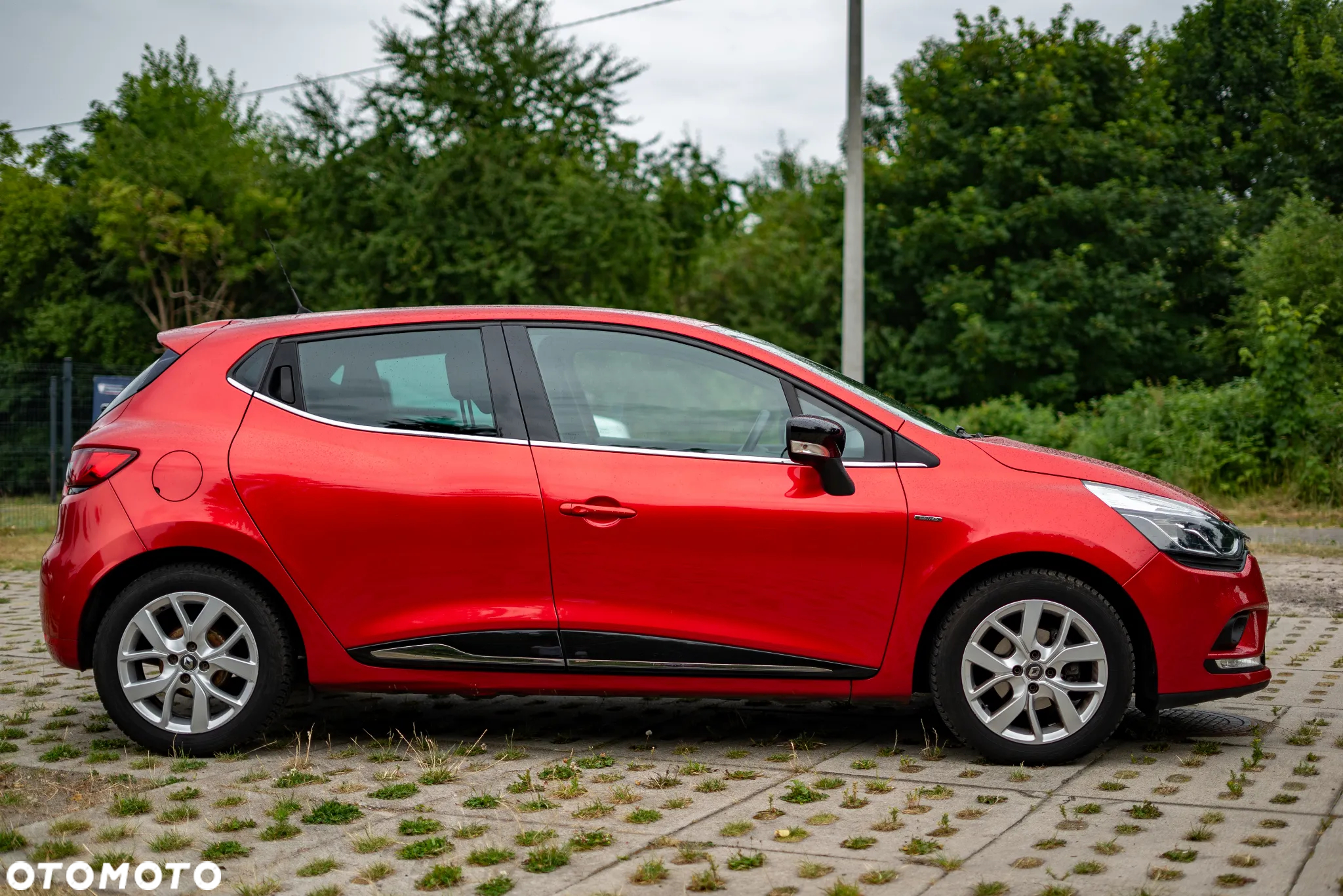 Renault Clio 1.2 16V Limited - 11