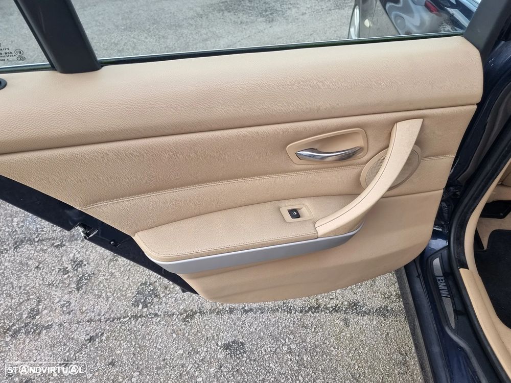 BMW 320 d Navigation - 16