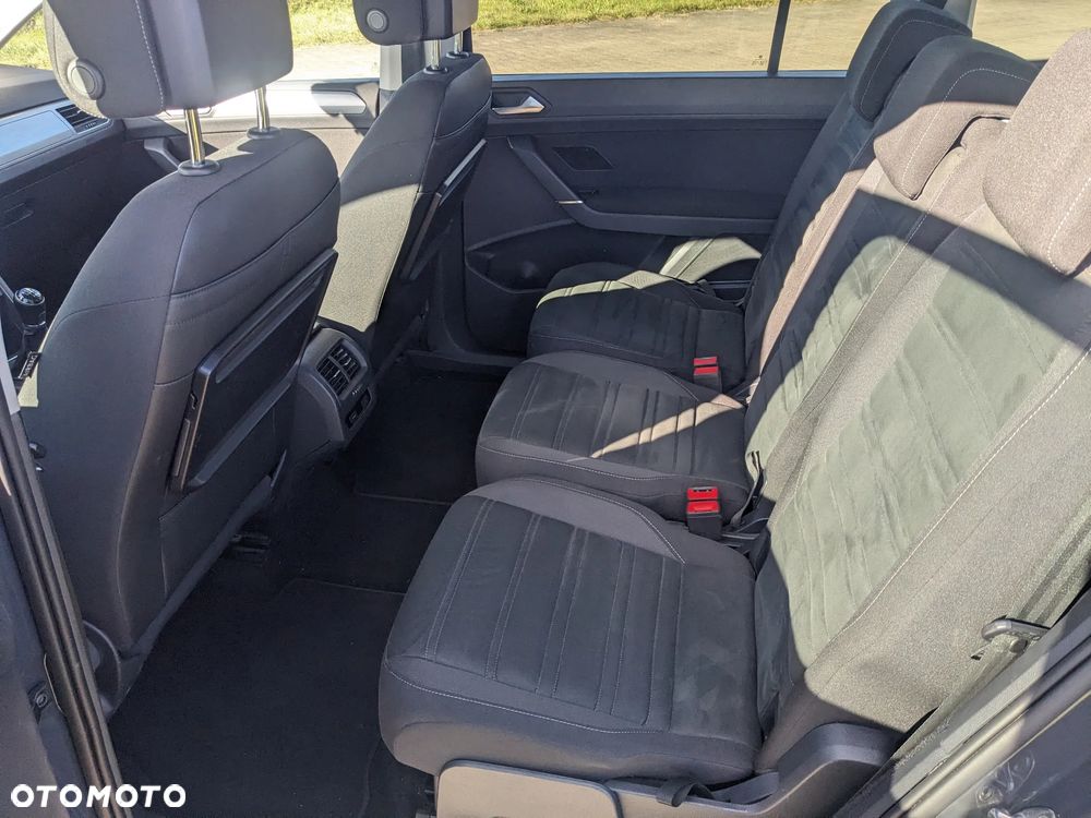 Volkswagen Touran 2.0 TDI BMT Comfortline - 10
