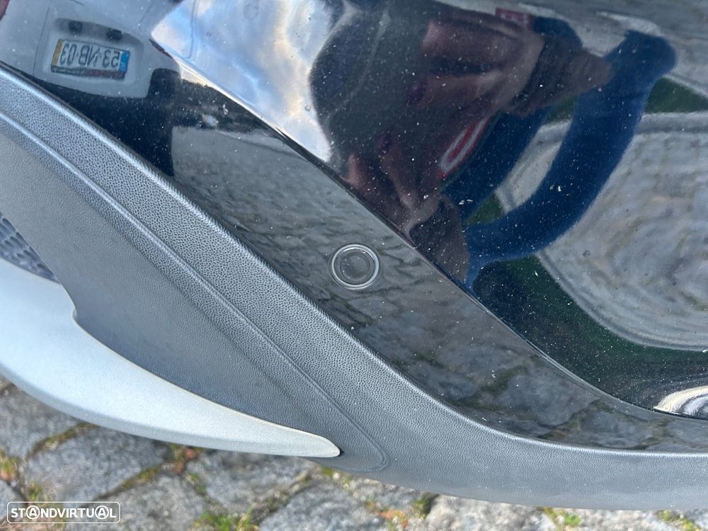 Mercedes-Benz GLA 180 (CDI) d 7G-DCT AMG Line - 2