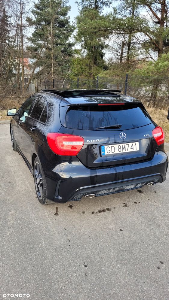 Mercedes-Benz Klasa A 180 d 7G-DCT AMG Line - 3