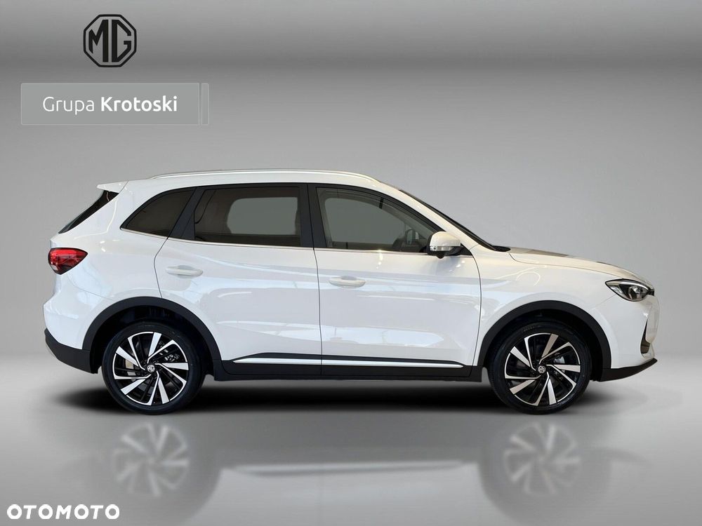 MG ZS Hybrid+ - 8