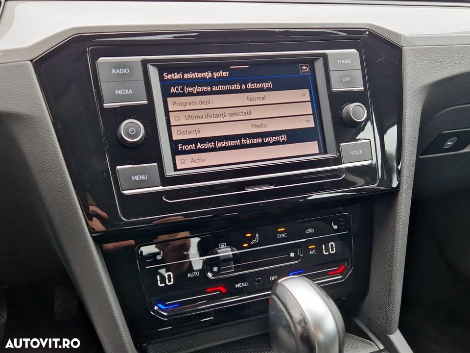 Volkswagen Passat 1.5 TSI ACT DSG Comfortline - 23