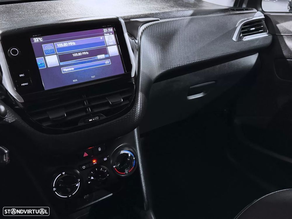 Peugeot 208 1.6 BlueHDi Style - 17