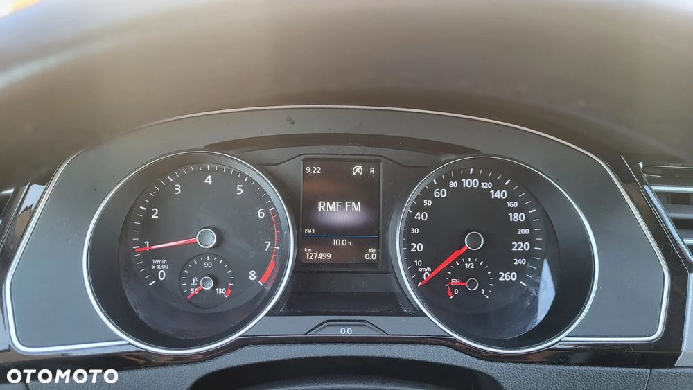 Volkswagen Passat - 8