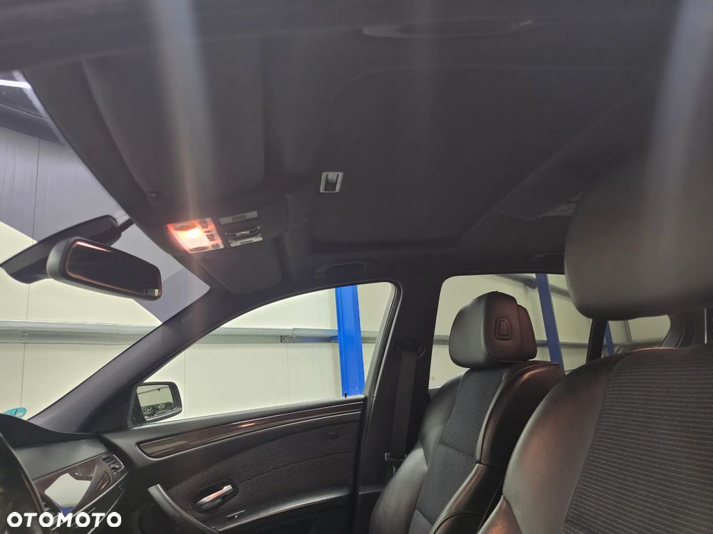 BMW Seria 5 520d Edition Sport - 23