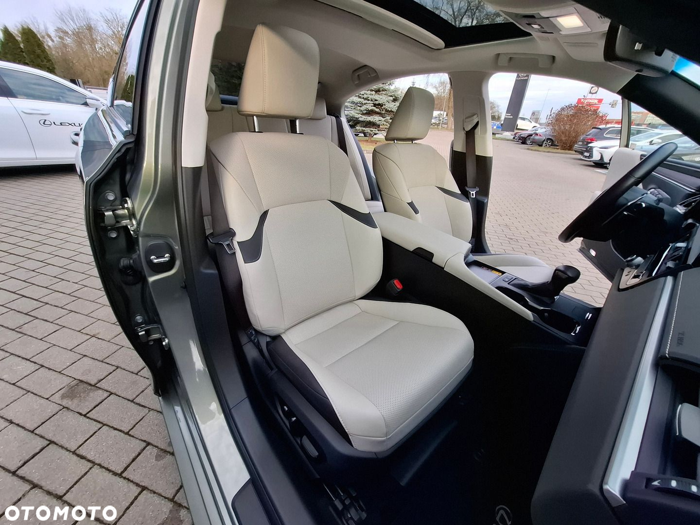 Lexus ES - 14