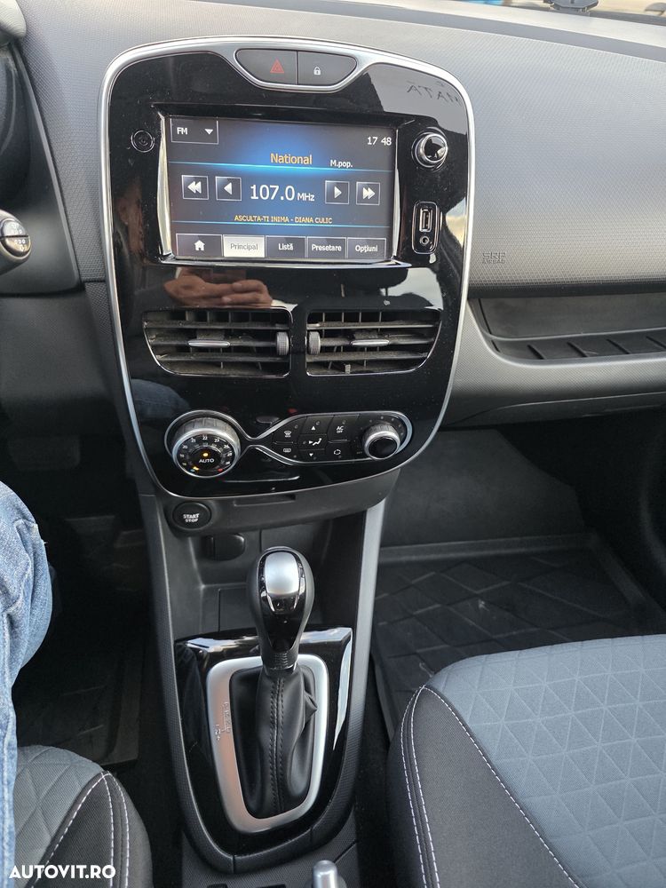 Renault Clio - 7