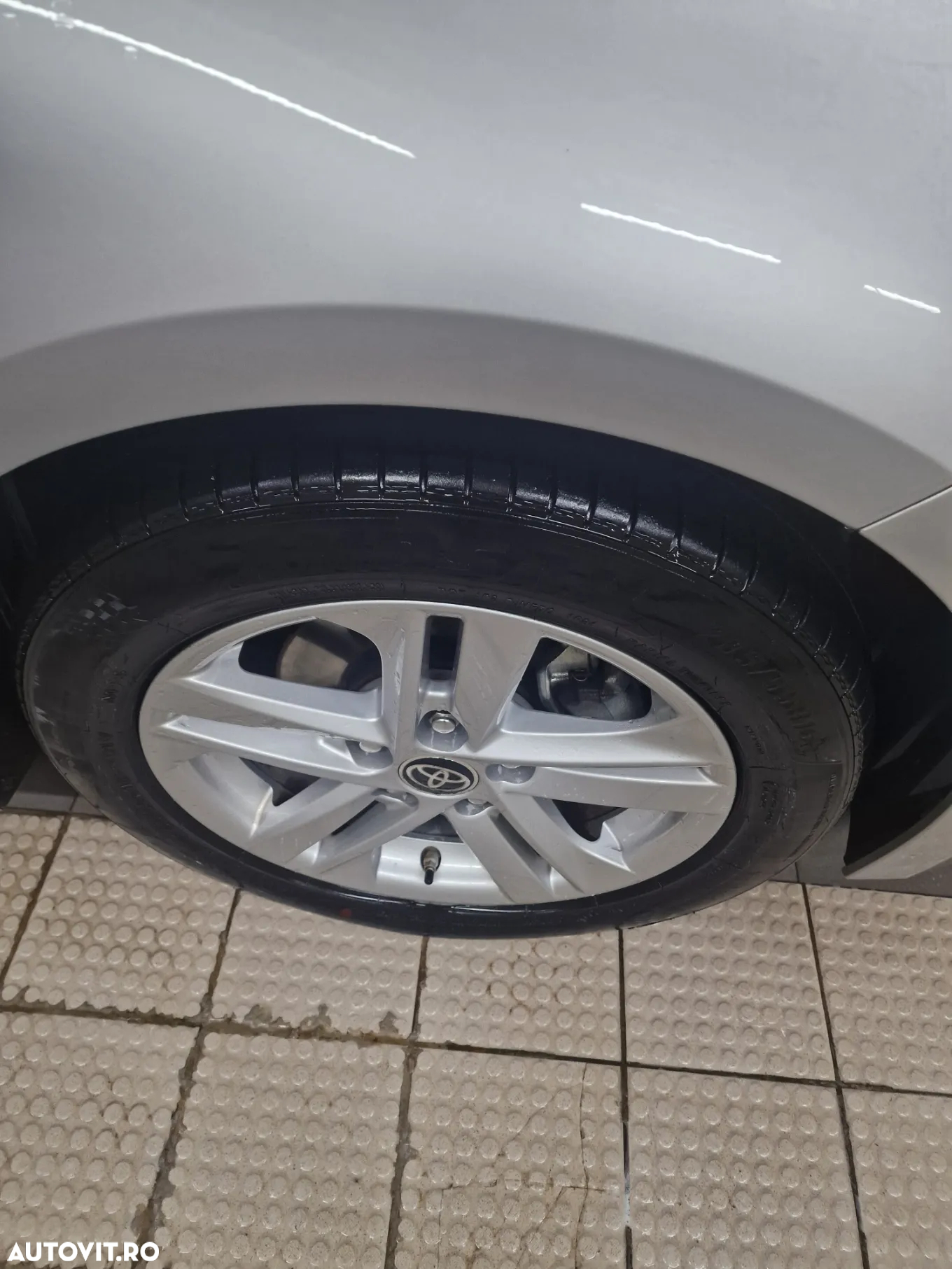 Toyota Corolla - 11
