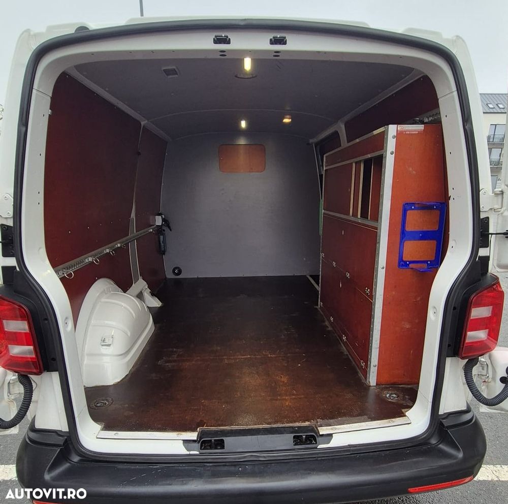 Volkswagen Transporter - 4
