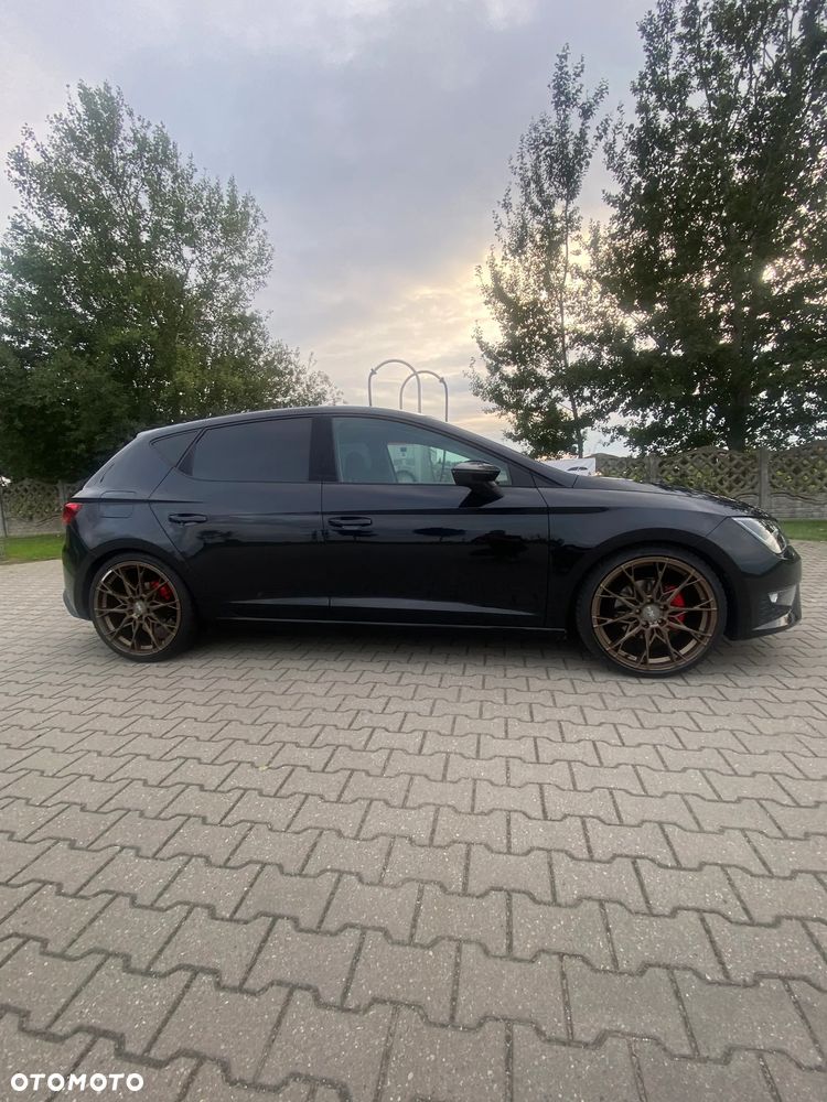 Seat Leon 2.0 TDI DPF FR Black Matt Edition - 4