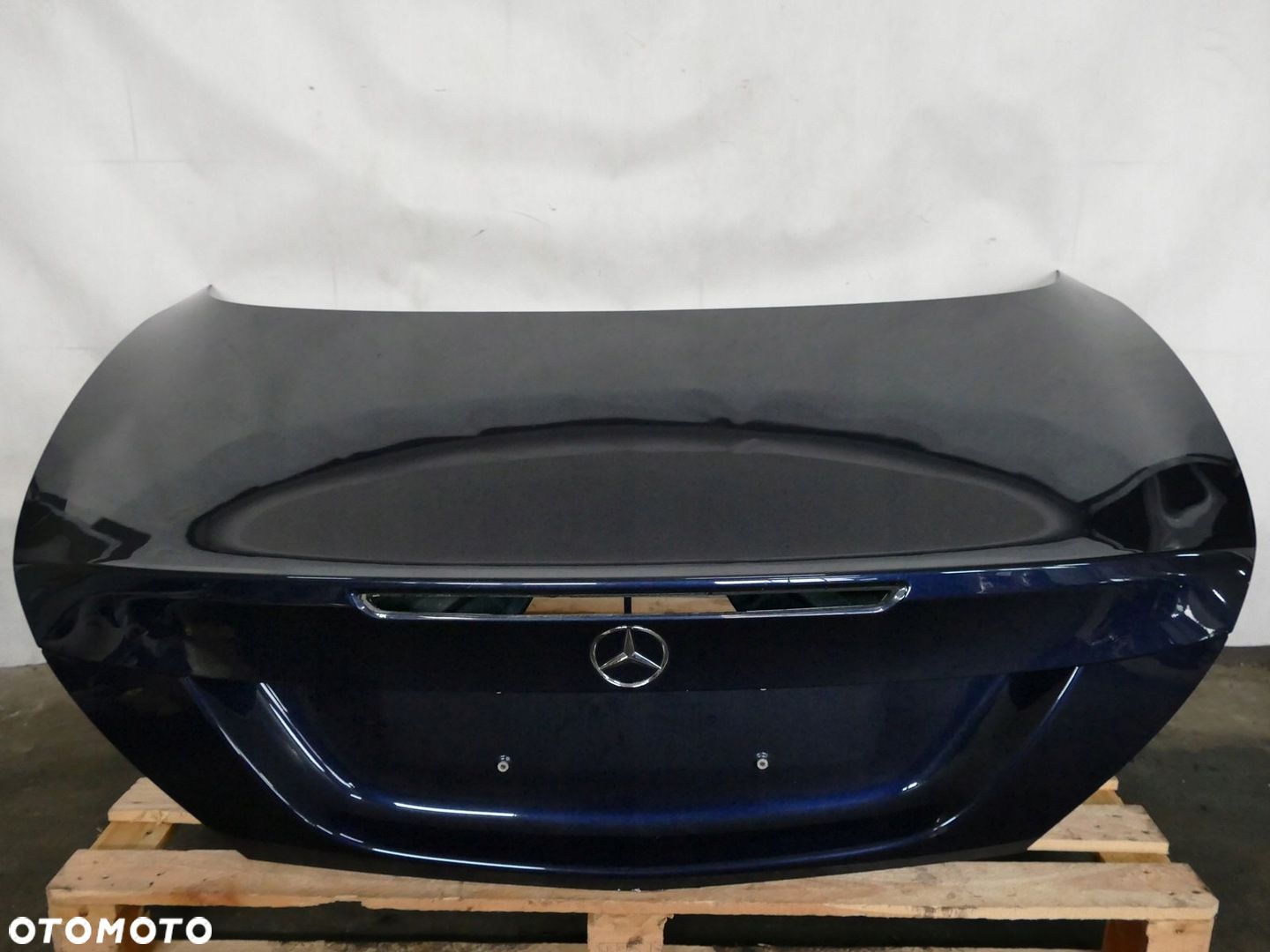 MERCEDES R172 SLK W172 KLAPA BAGAŻNIKA 890 - 1