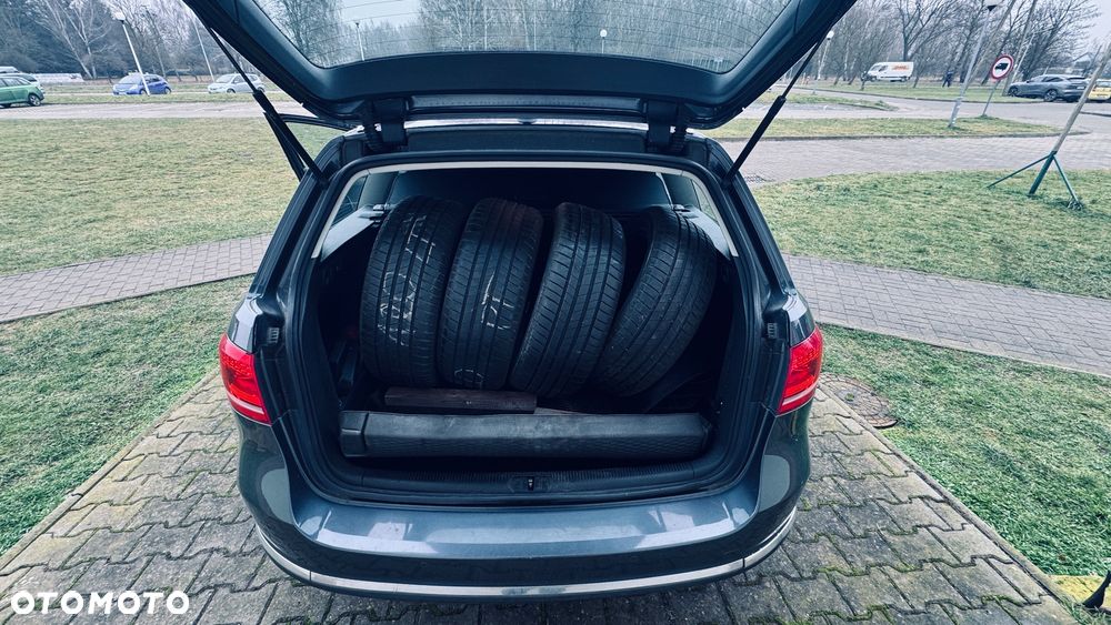 Volkswagen Passat 2.0 TDI 4Mot Highline DSG - 9