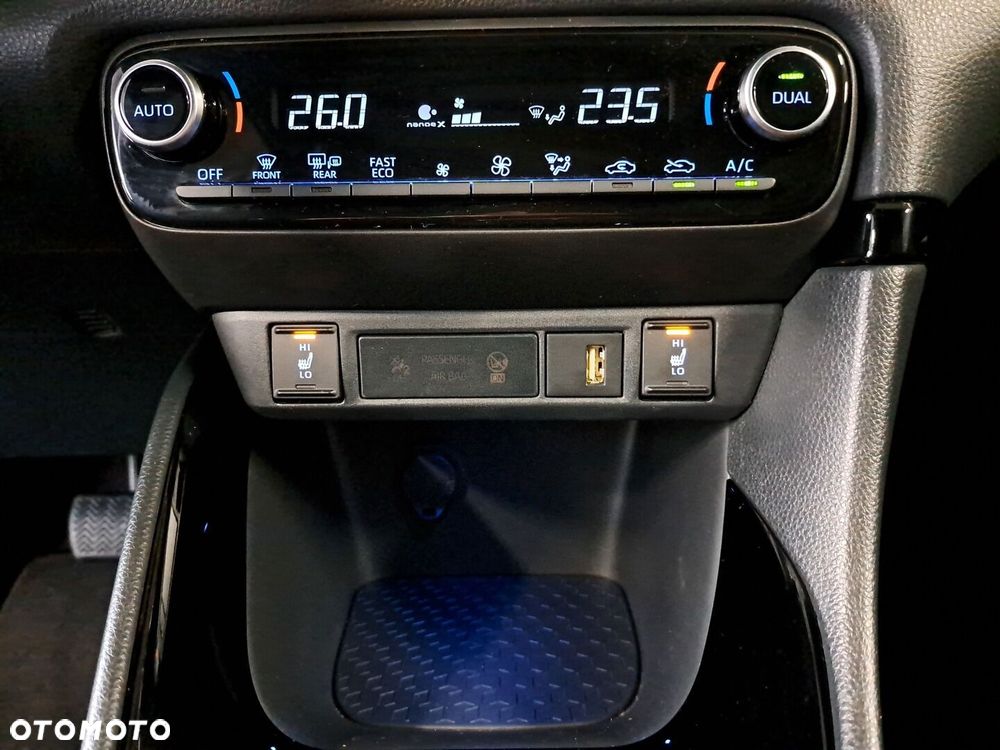 Toyota Yaris - 26