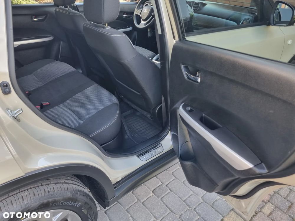Suzuki Vitara 1.6 (4x4) Allgrip Comfort+ - 22