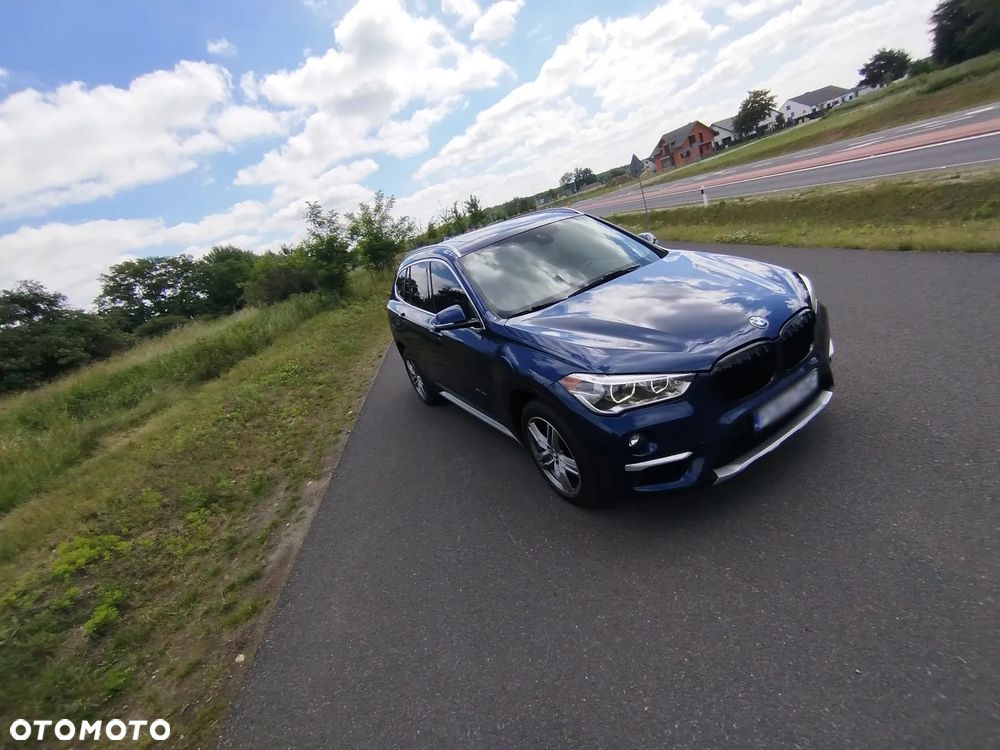 BMW X1 xDrive25i xLine sport - 3