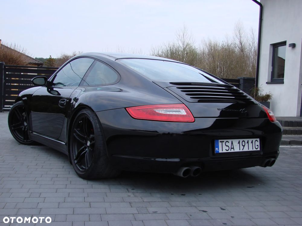 Porsche 911 Carrera 4 S - 16