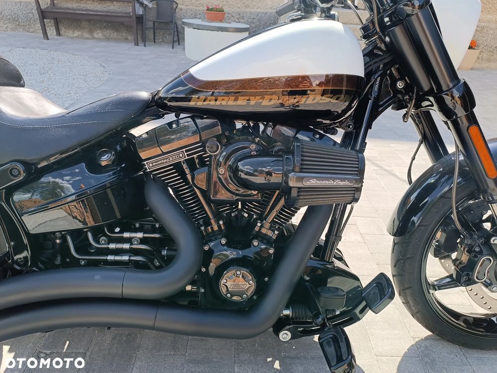 Harley-Davidson Softail Breakout - 5