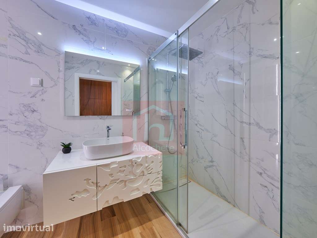Apartamento T1 com terraço de 83 m2 na RIA GALLEGA, Portas da Cidad... - Grande imagem: 3/21