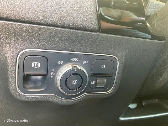 Mercedes-Benz B 180 7G-DCT AMG Line - 30