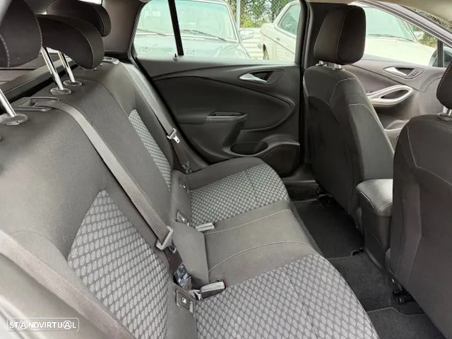 Opel Astra Caravan - 27