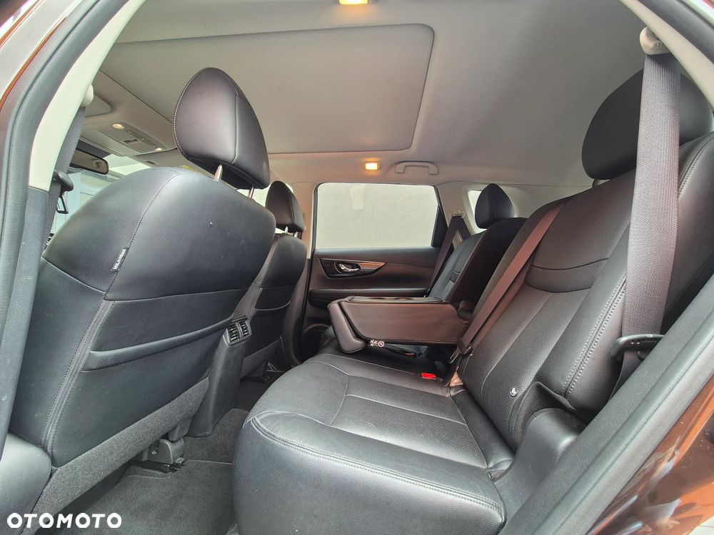 Nissan X-Trail 2.0 dCi Tekna Xtronic 2WD - 24