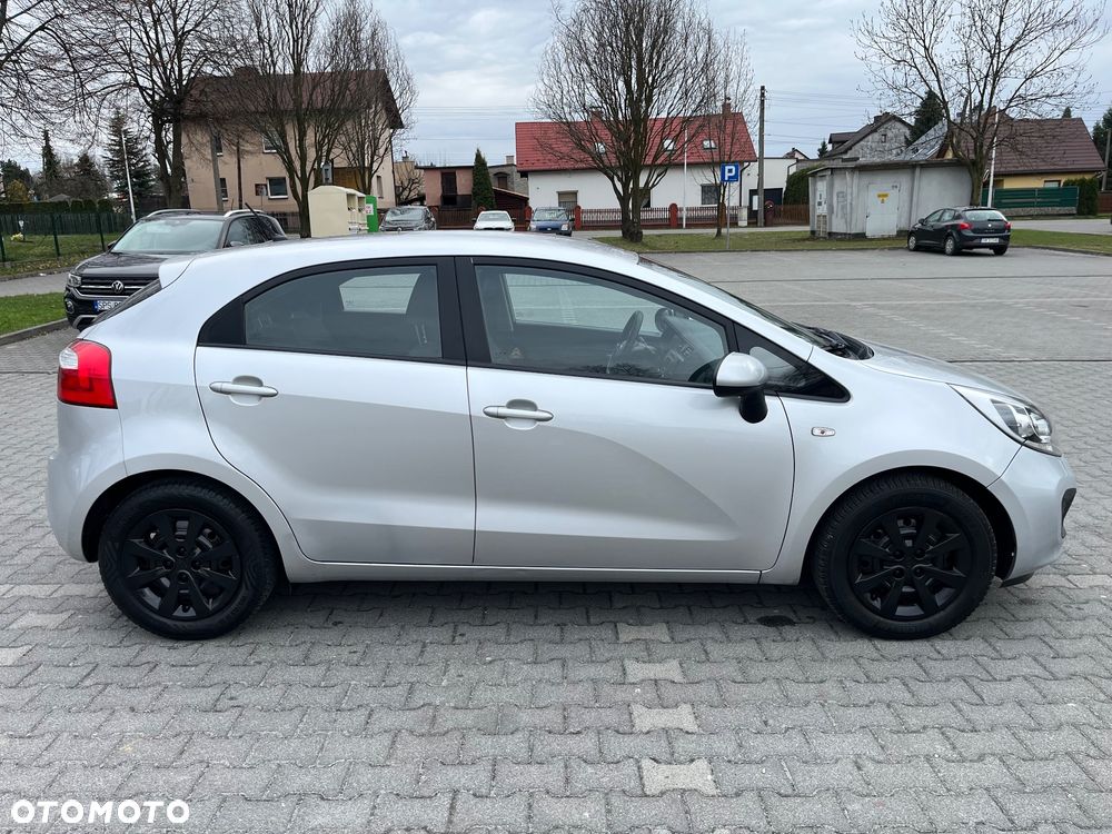 Kia Rio 1.1 crdi M - 15