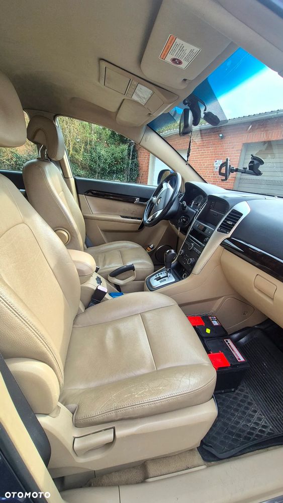 Chevrolet Captiva 3.2 LT (deu) - 26