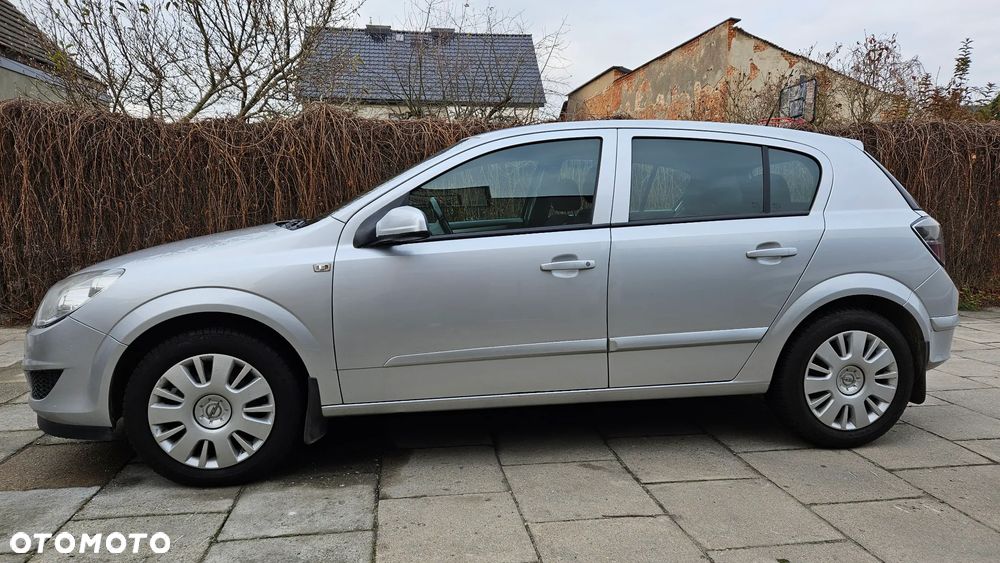 Opel Astra 1.7 CDTI - 12