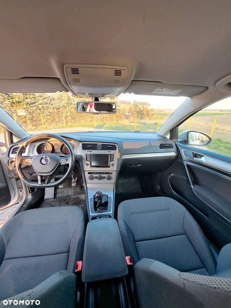 Volkswagen Golf 1.6 TDI BMT Comfortline - 17