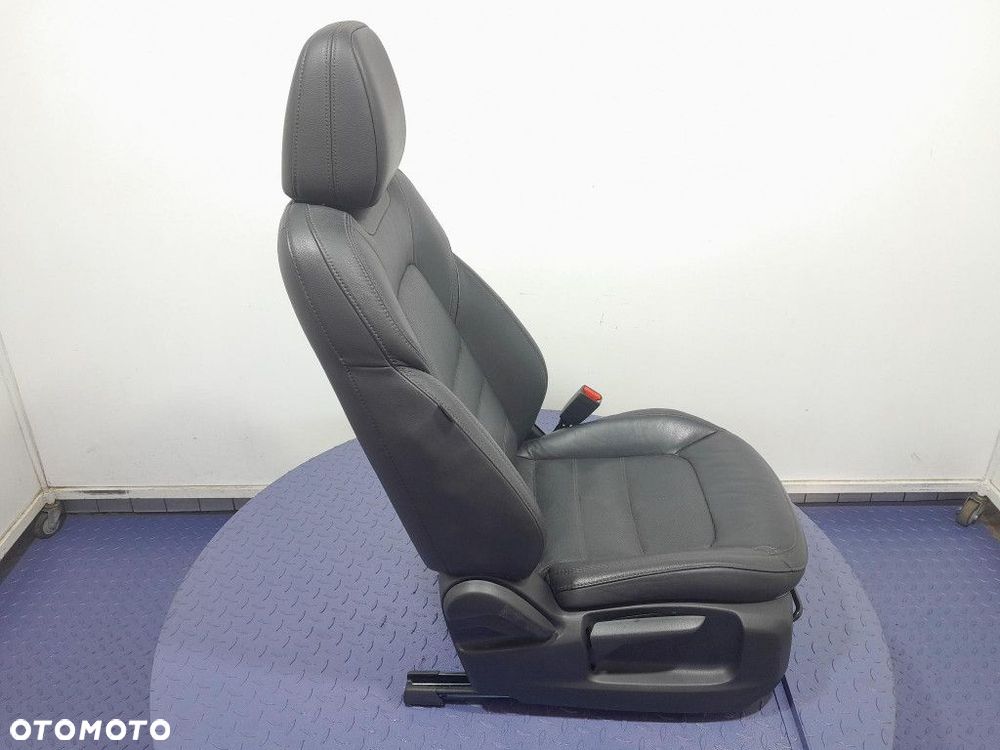 MAZDA CX-5 II FOTEL PRAWY PRZEDNI SKÓRA PASAŻERA. - 5