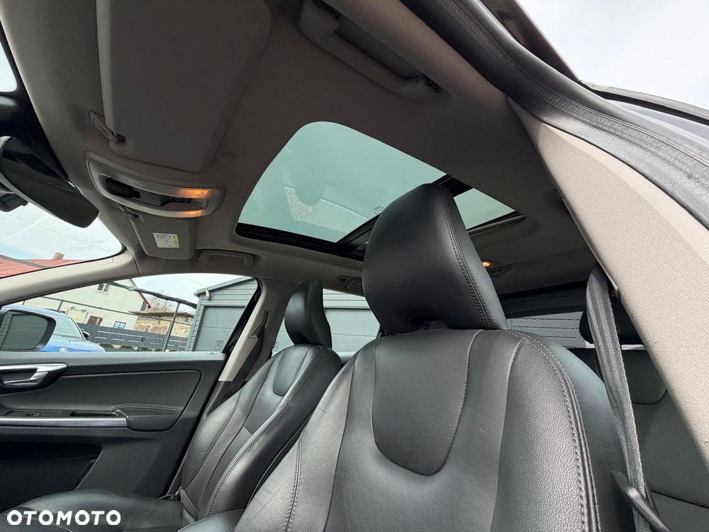 Volvo XC 60 D4 Geartronic Summum - 21