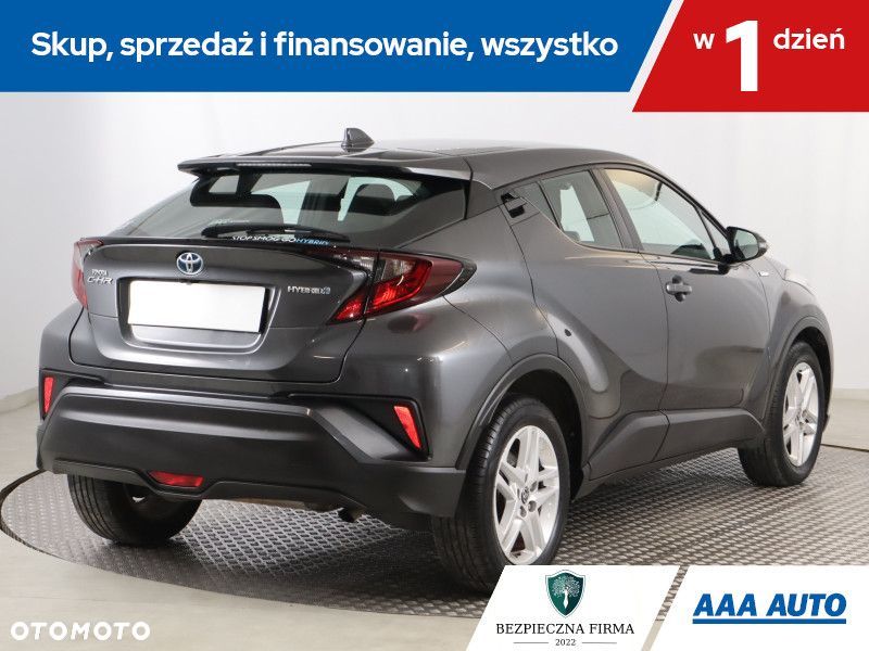 Toyota C-HR - 6