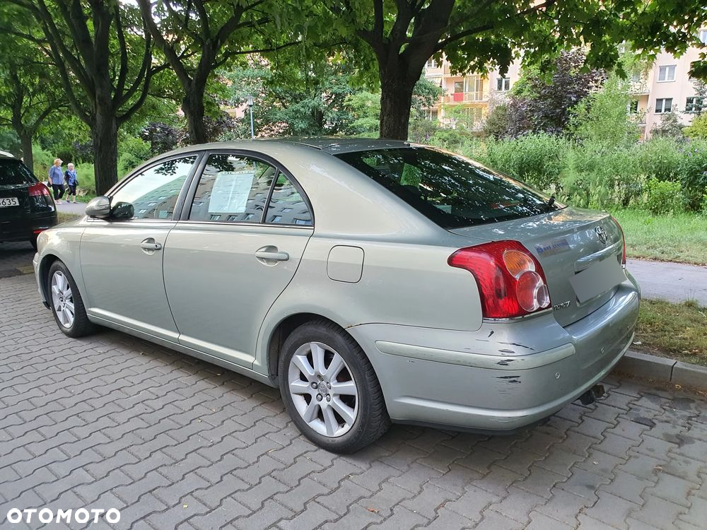 Toyota Avensis 2.0 VVT-i Sol - 7