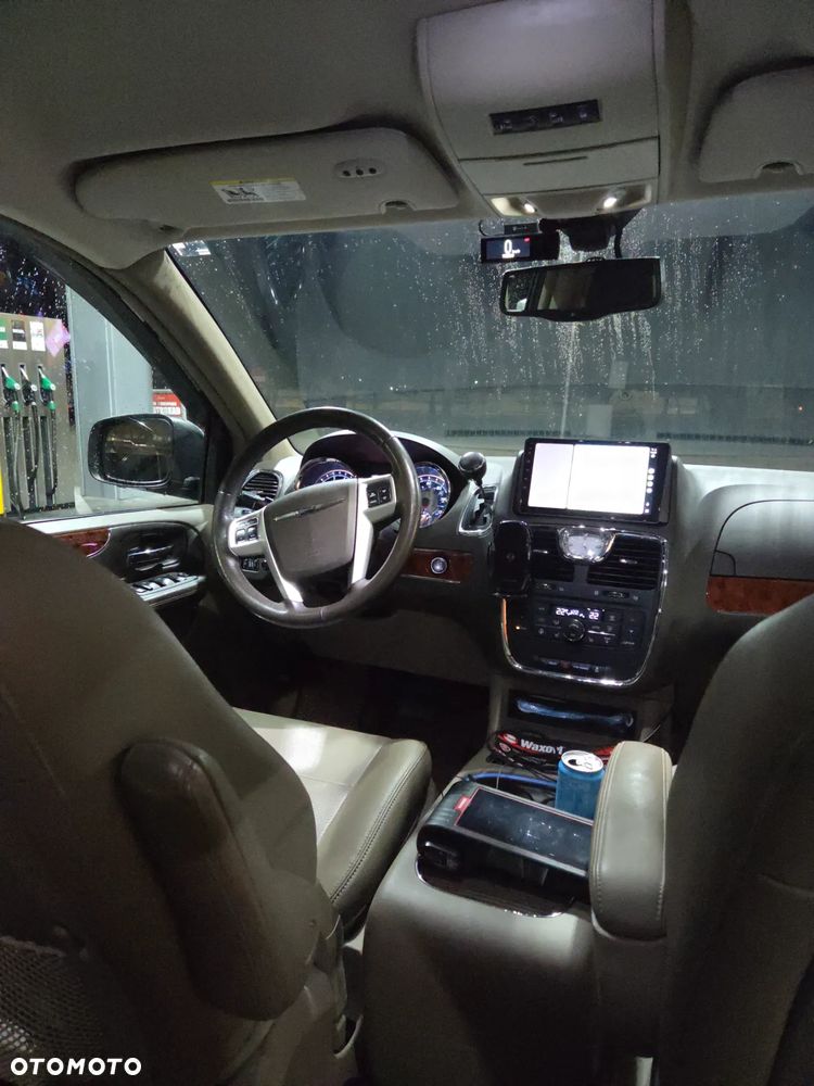 Chrysler Town & Country 3.6 Touring - 8